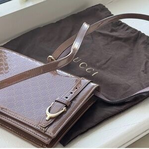Gucci Brown GG Patent Leather Shoulder Bag Embossed Logo crossbody bag